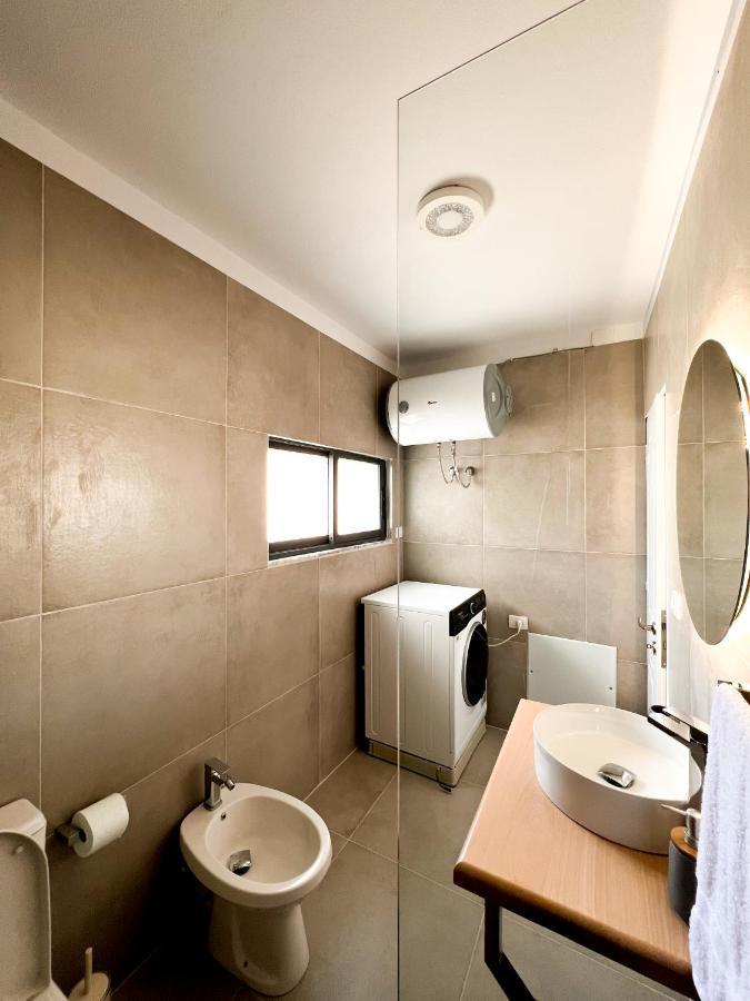 Mevin's Portside Apartman *